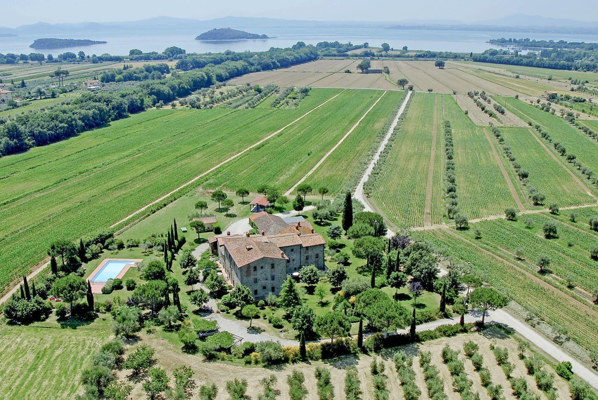 La Fattoria Del Rio Di Sopra - Agriturismo Baldeschi Tuoro sul Trasimeno Exterior photo